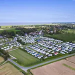 Glamping *