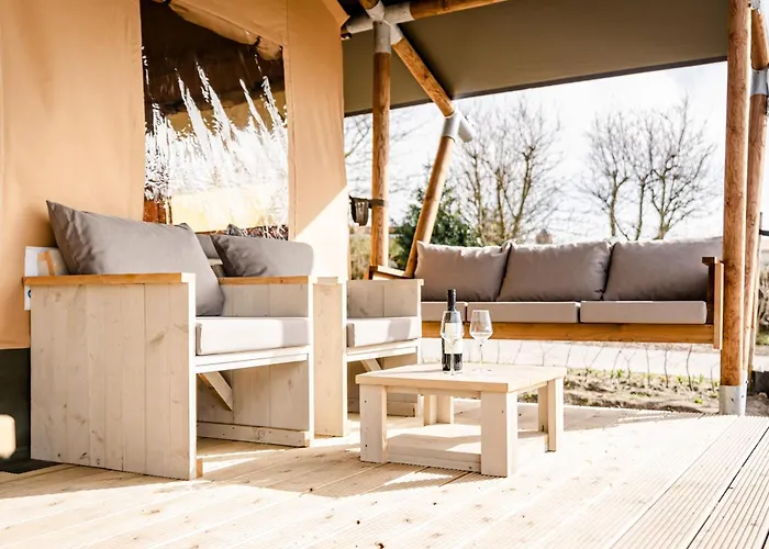 Роскошный шатер Glamping Westerland